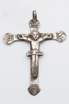 #46 Antique Silver Cross Purchase Options & Details